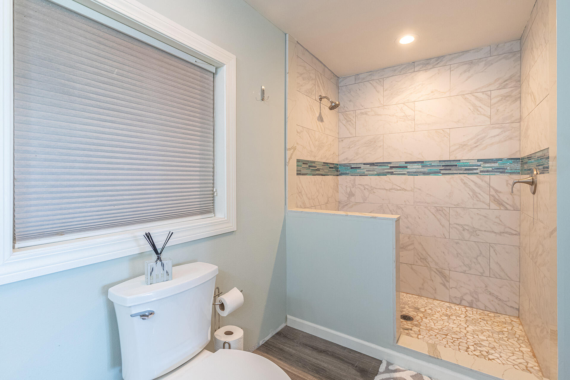 BAY GROVE - Residential