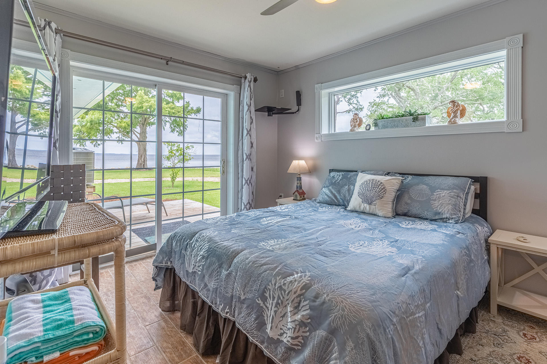 BAY GROVE - Residential