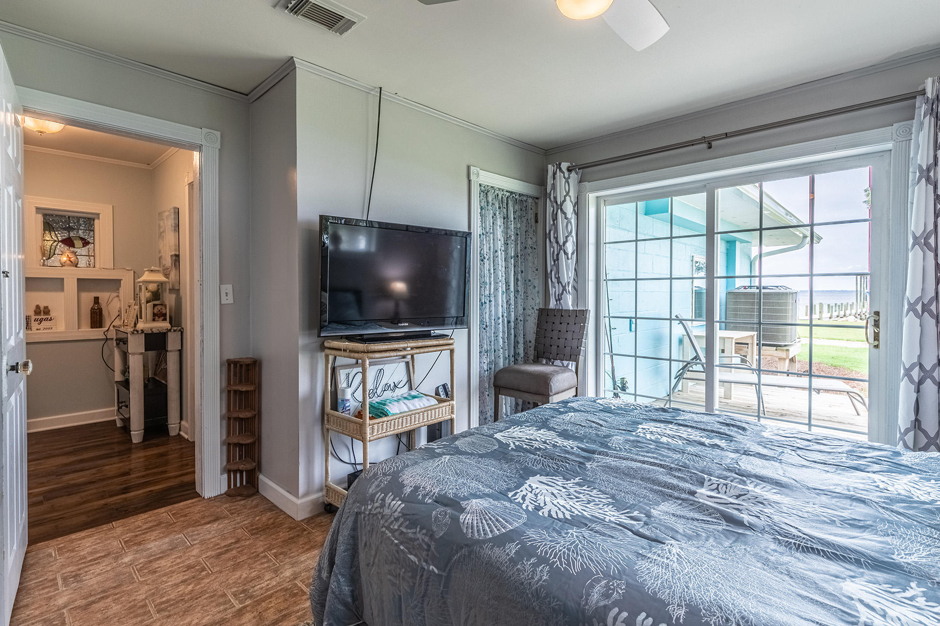 BAY GROVE - Residential