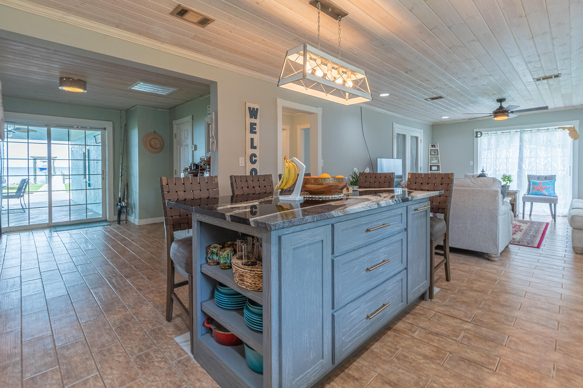 BAY GROVE - Residential