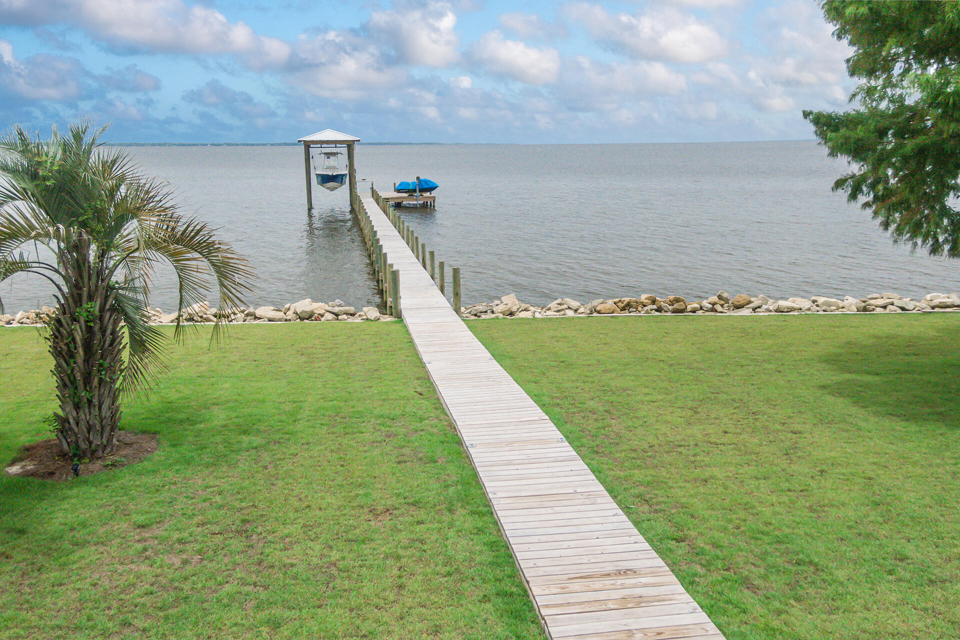 BAY GROVE - Residential