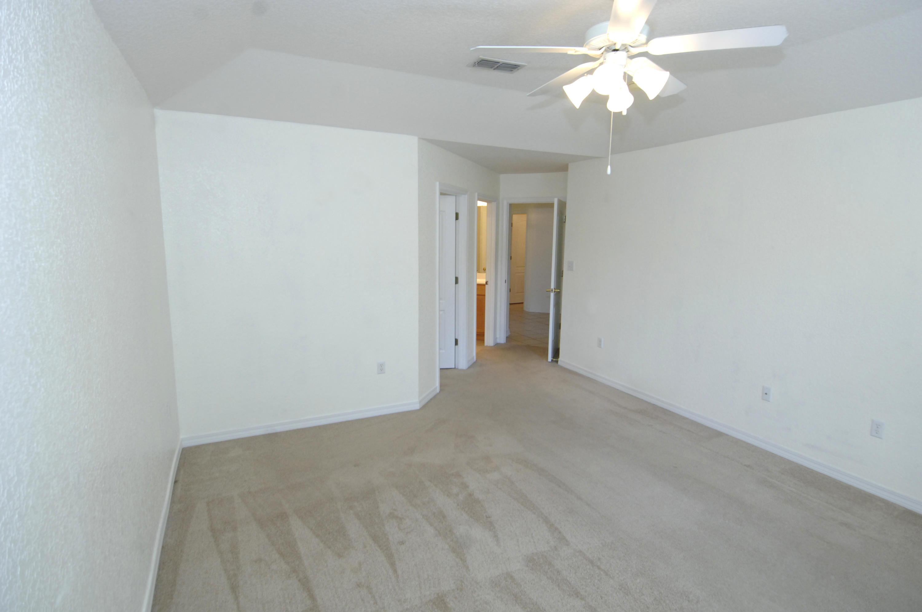 EMERALD LAKES PH 1 - Residential Lease