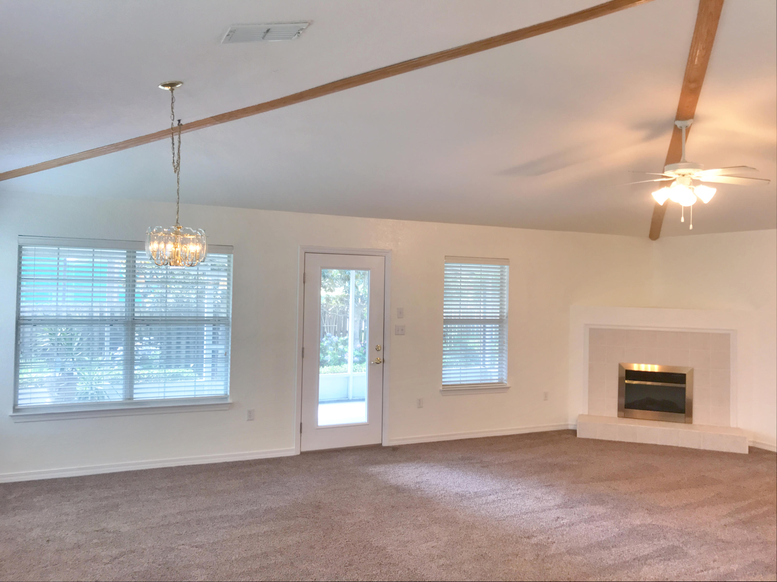 EMERALD LAKES PH 1 - Residential Lease