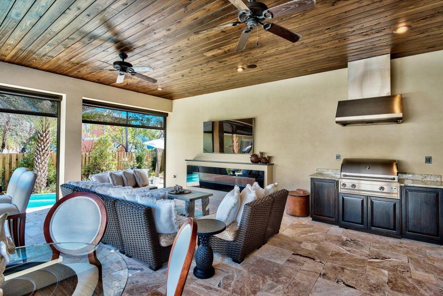 BAYTOWNE AVE EAST - Residential