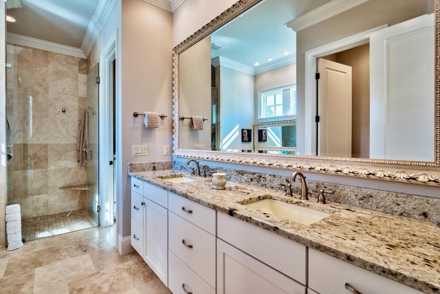 BAYTOWNE AVE EAST - Residential