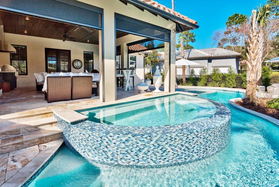 BAYTOWNE AVE EAST - Residential