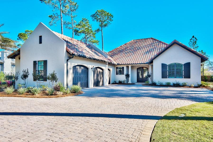 BAYTOWNE AVE EAST - Residential