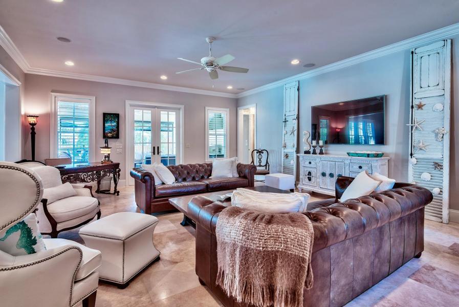 BAYTOWNE AVE EAST - Residential