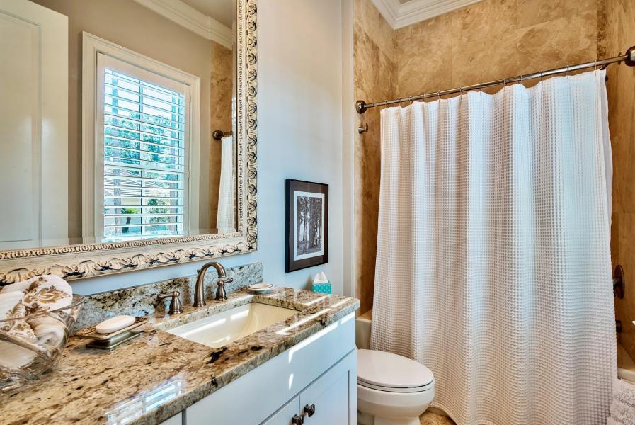 BAYTOWNE AVE EAST - Residential