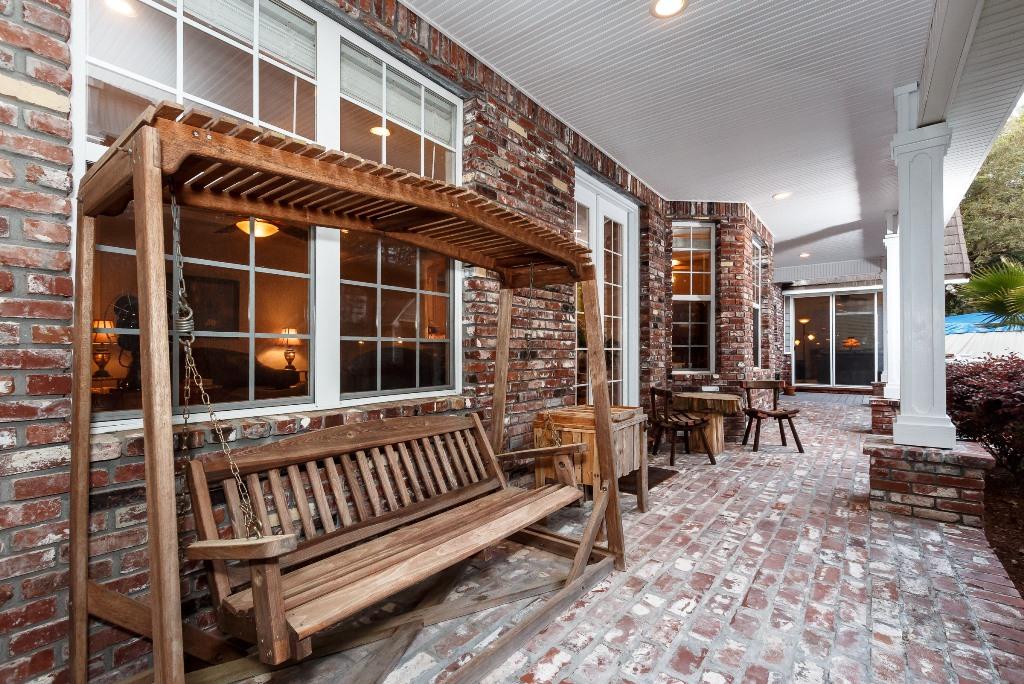 ROCKY BAYOU ESTATES 04 - Residential