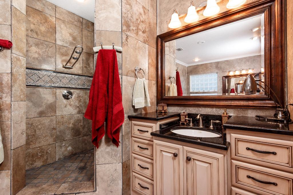 ROCKY BAYOU ESTATES 04 - Residential