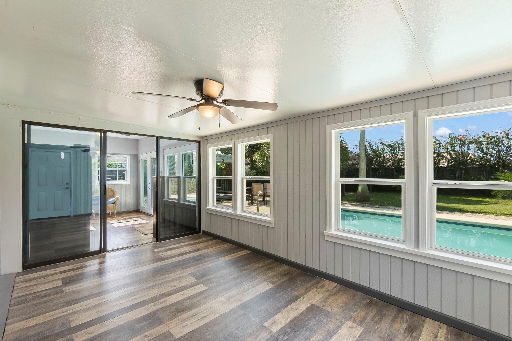 GRAND LAGOON SHORES - Residential