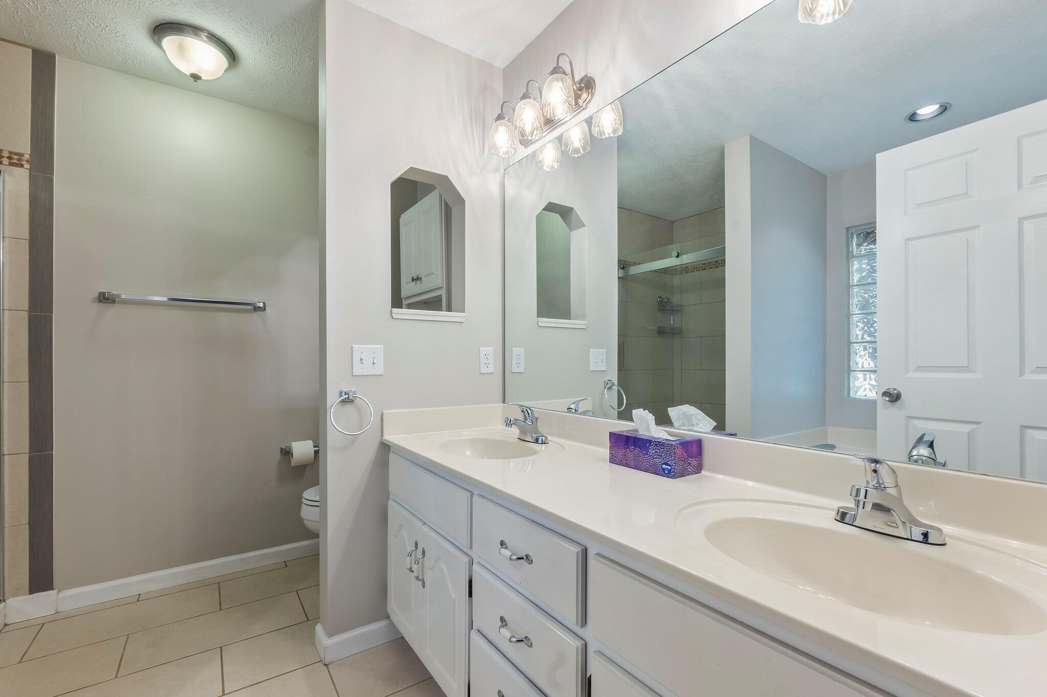 GRAND LAGOON SHORES - Residential