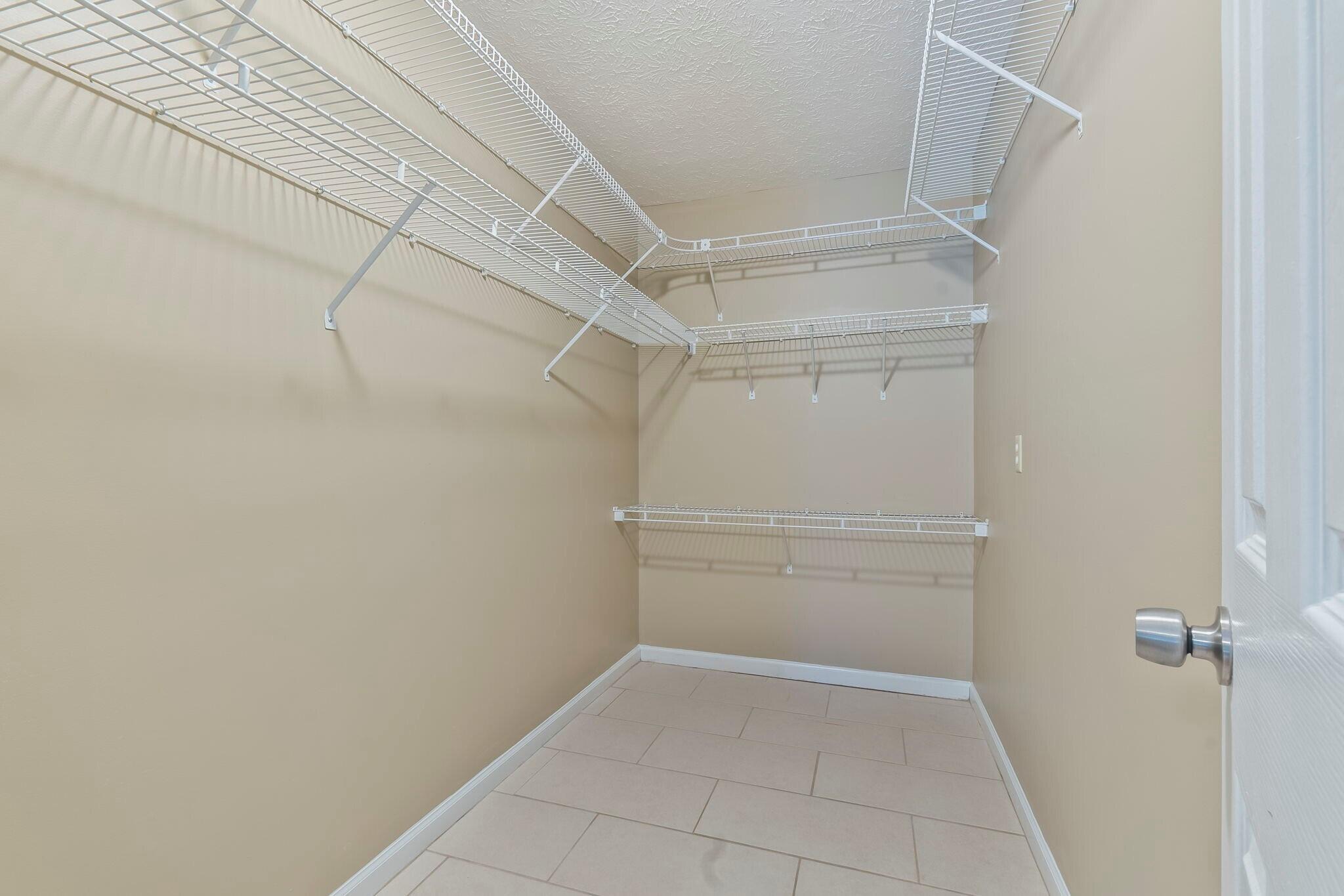 GRAND LAGOON SHORES - Residential