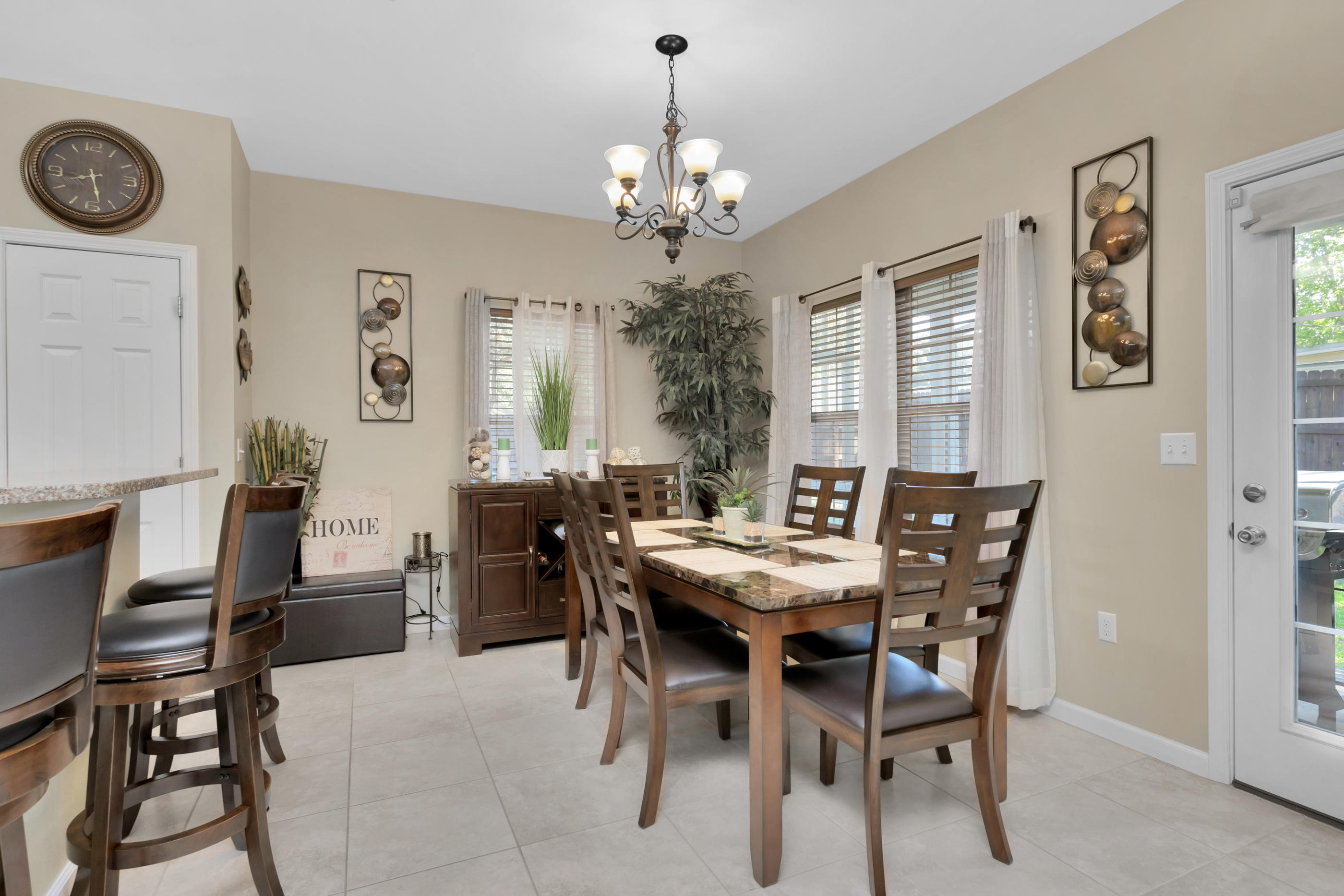 VALPARAISO PINECREST 6 - Residential