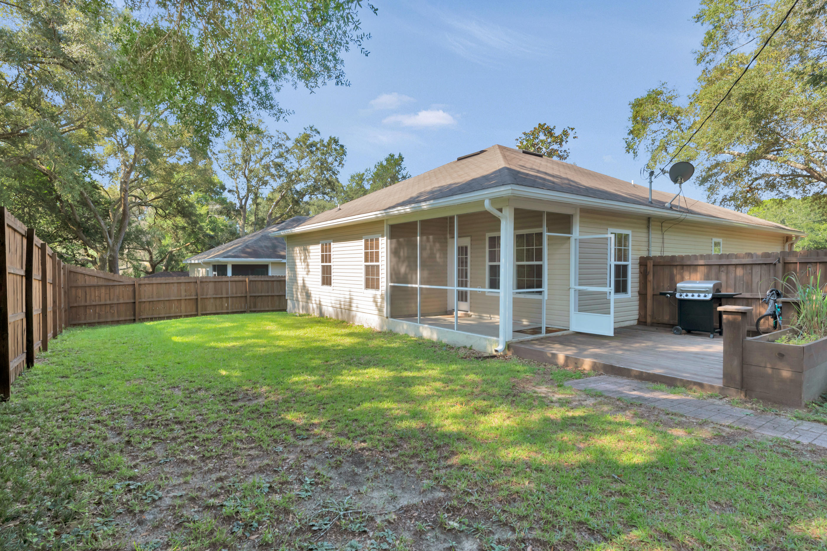 VALPARAISO PINECREST 6 - Residential