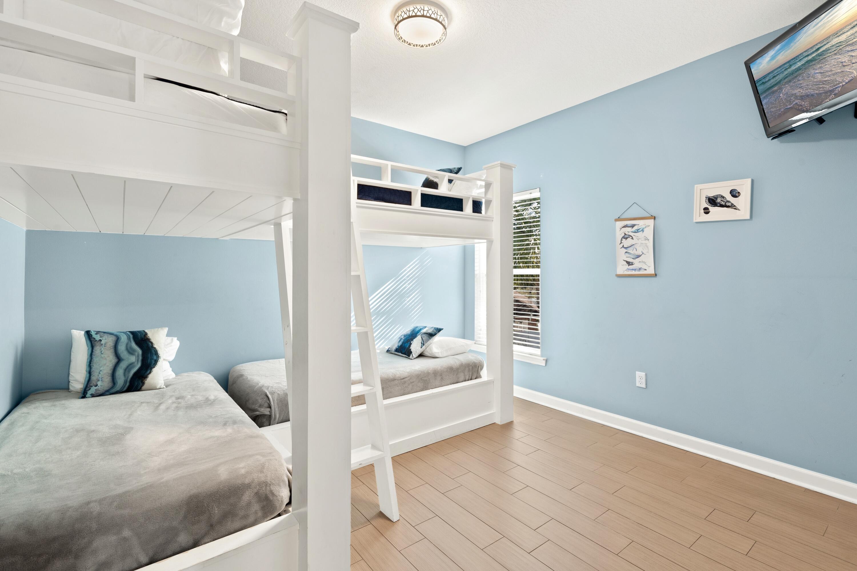 VILLAGES OF CRYSTAL BEACH - Residential