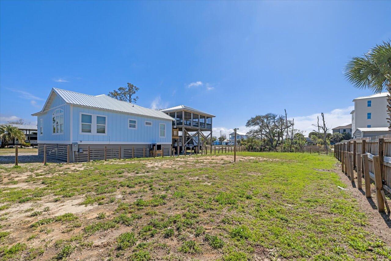 Yons Addition to Beacon Hill - Land