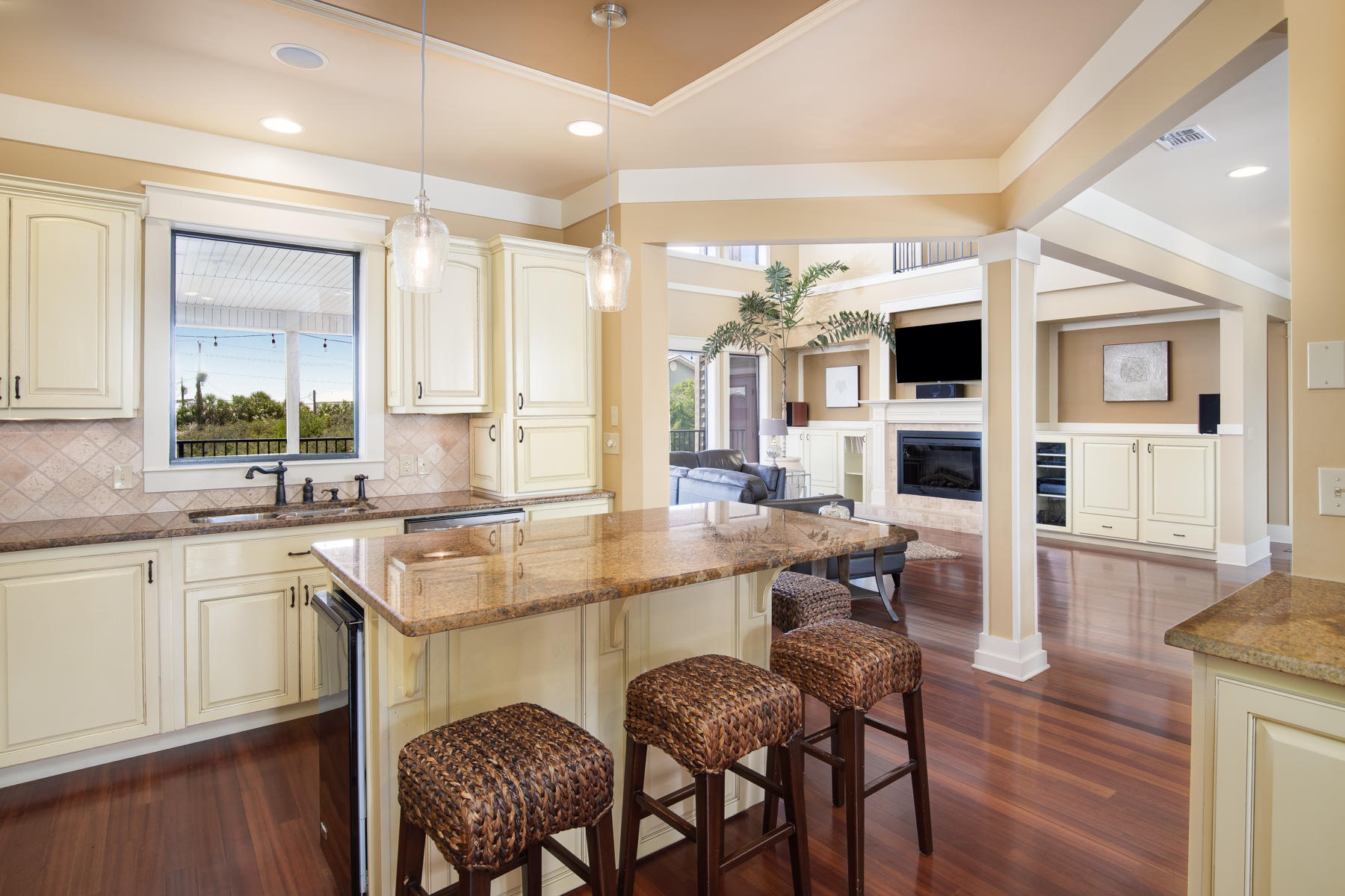 BEACH HIGHLAND 1ST ADD - Residential