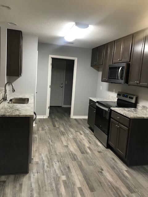 SOUTHERN OAKS - Residential