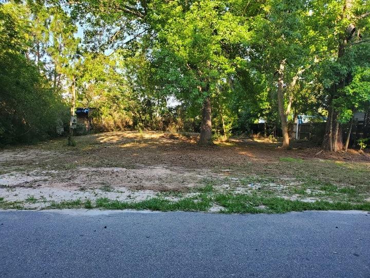 CRESCENT SHORES - Land