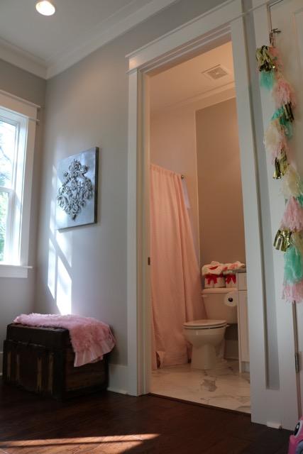 FOREST LAKES - Residential