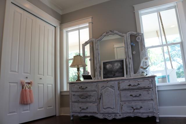 FOREST LAKES - Residential