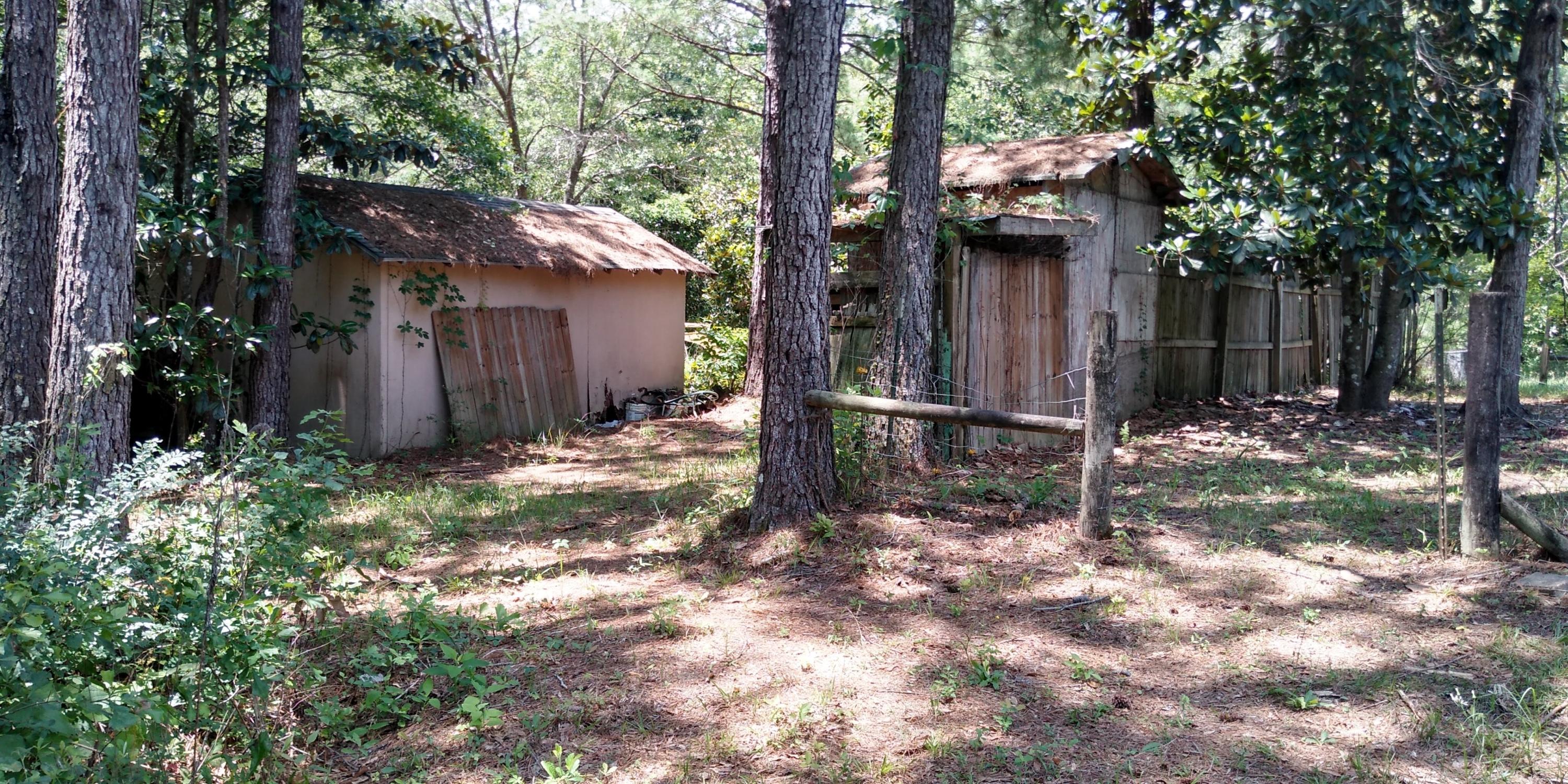 NO RECORDED SUBDIVISION - Residential