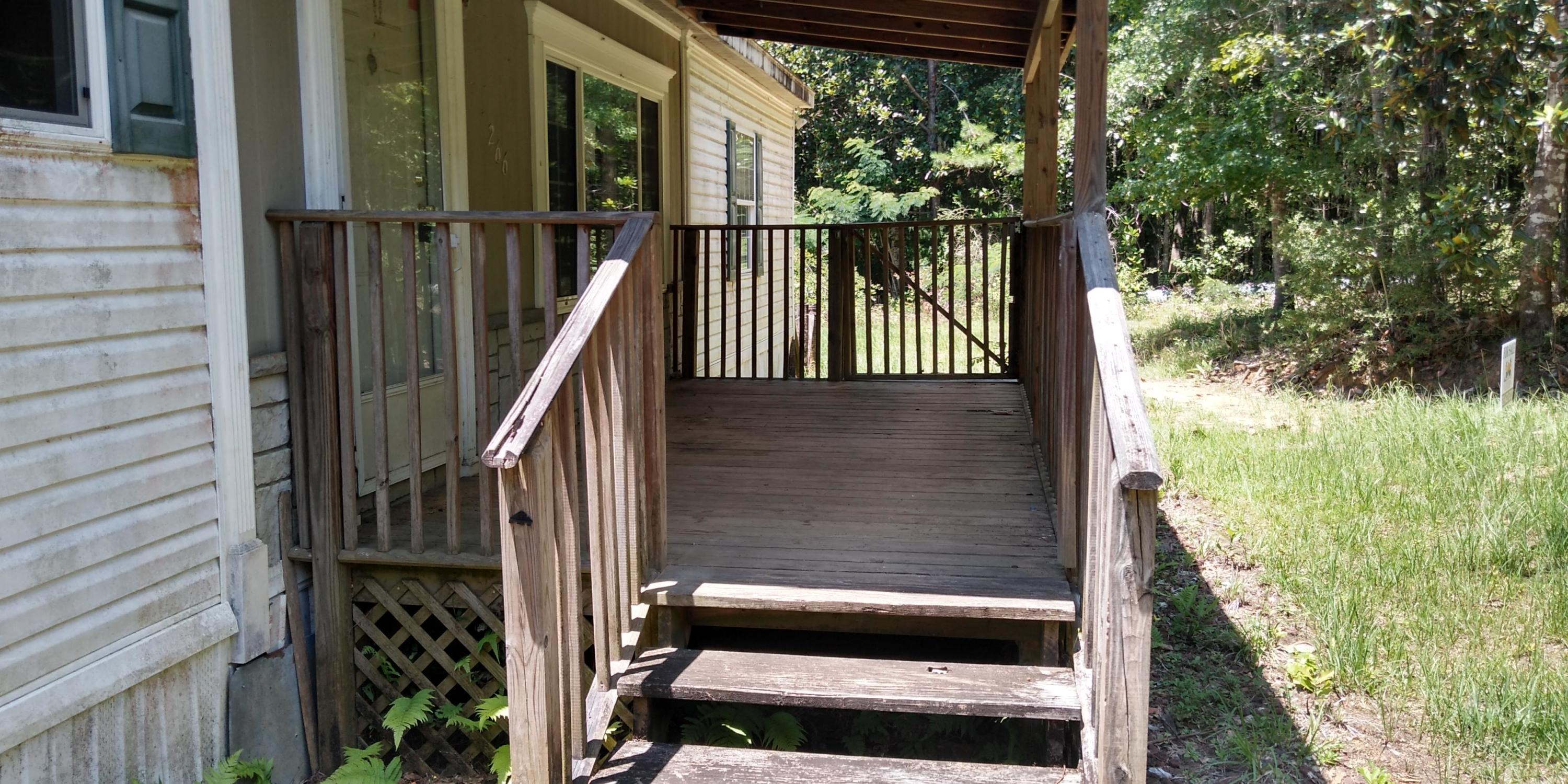 NO RECORDED SUBDIVISION - Residential