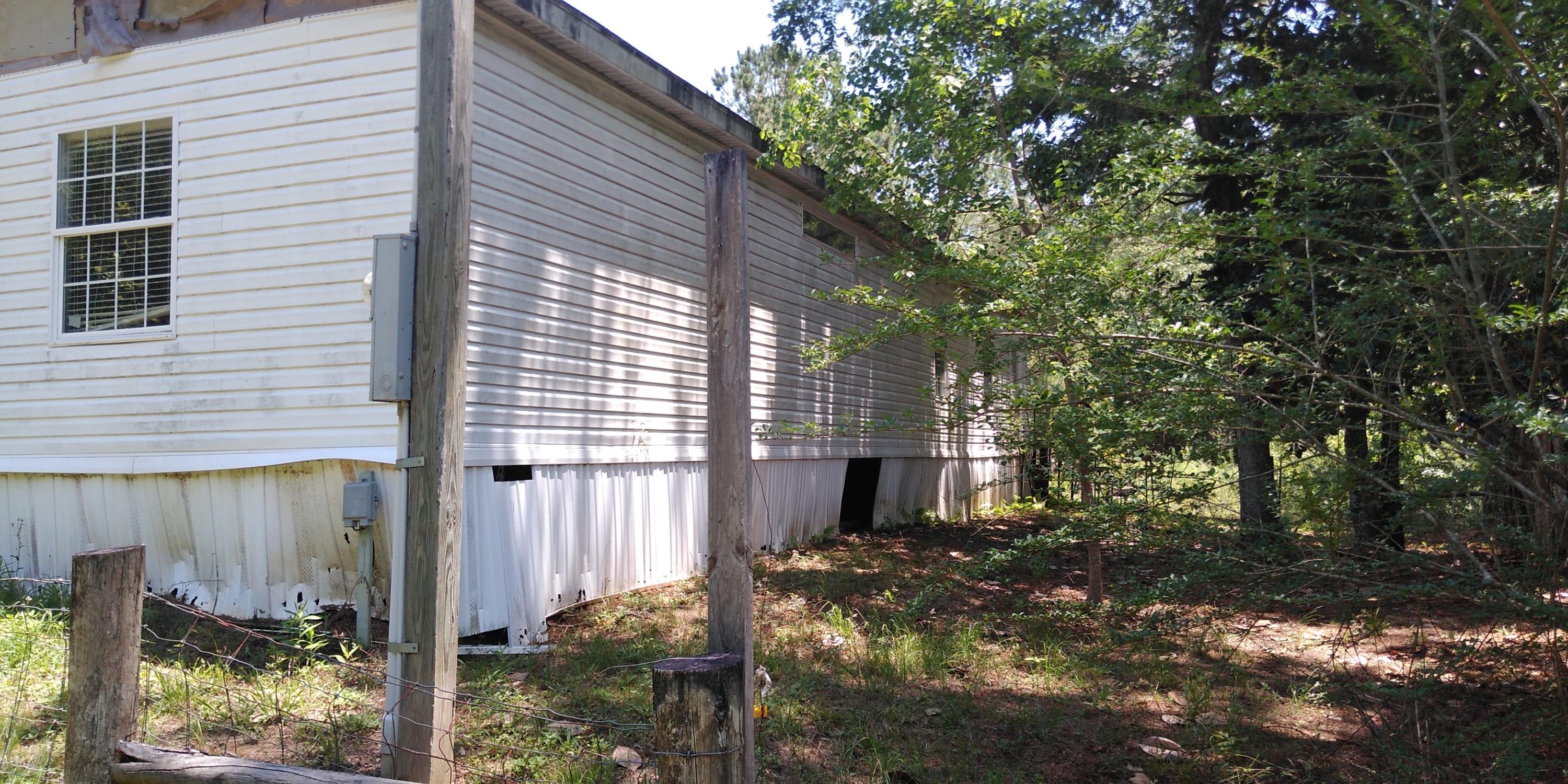 NO RECORDED SUBDIVISION - Residential