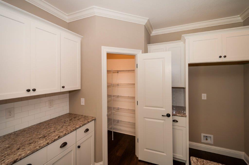 HATTIES GROVE - Residential