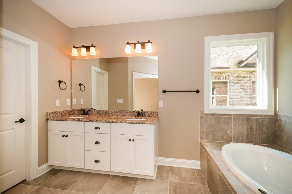 HATTIES GROVE - Residential