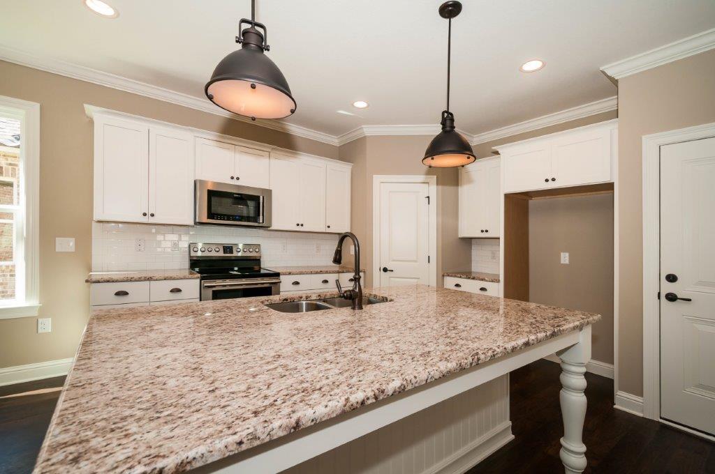 HATTIES GROVE - Residential