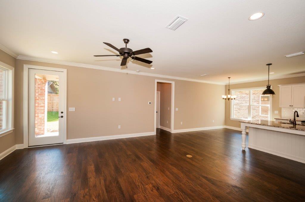 HATTIES GROVE - Residential