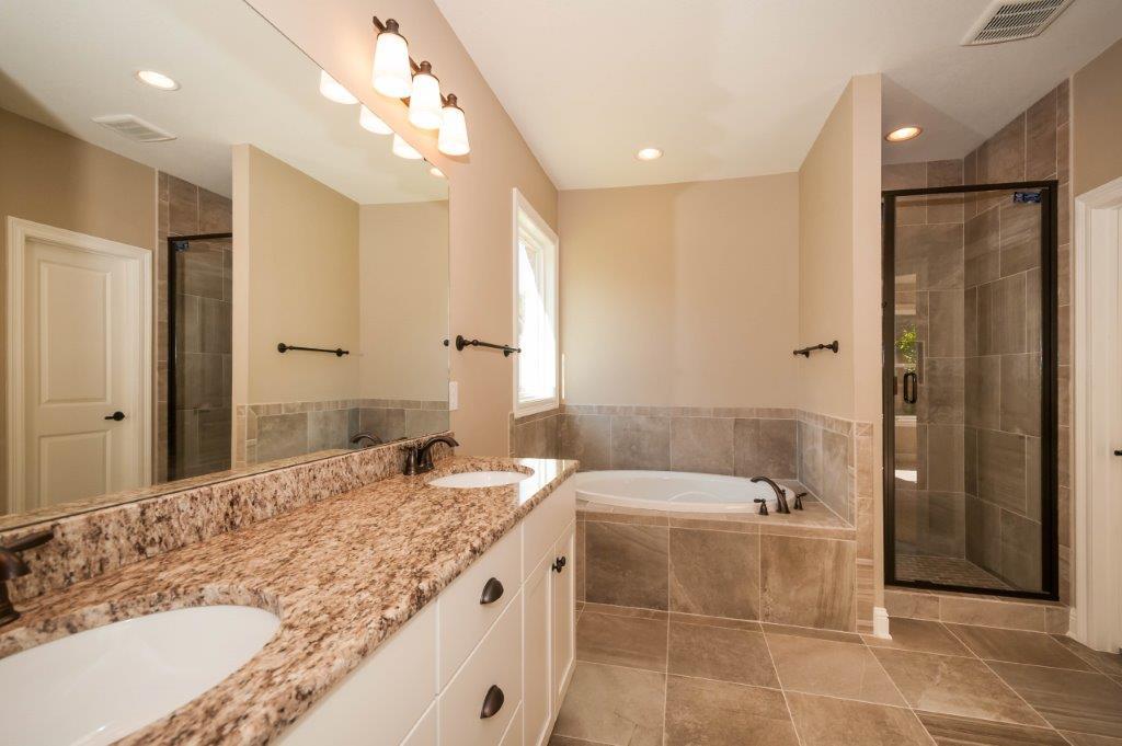 HATTIES GROVE - Residential