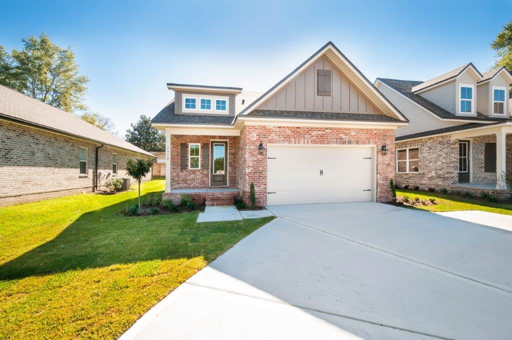 HATTIES GROVE - Residential