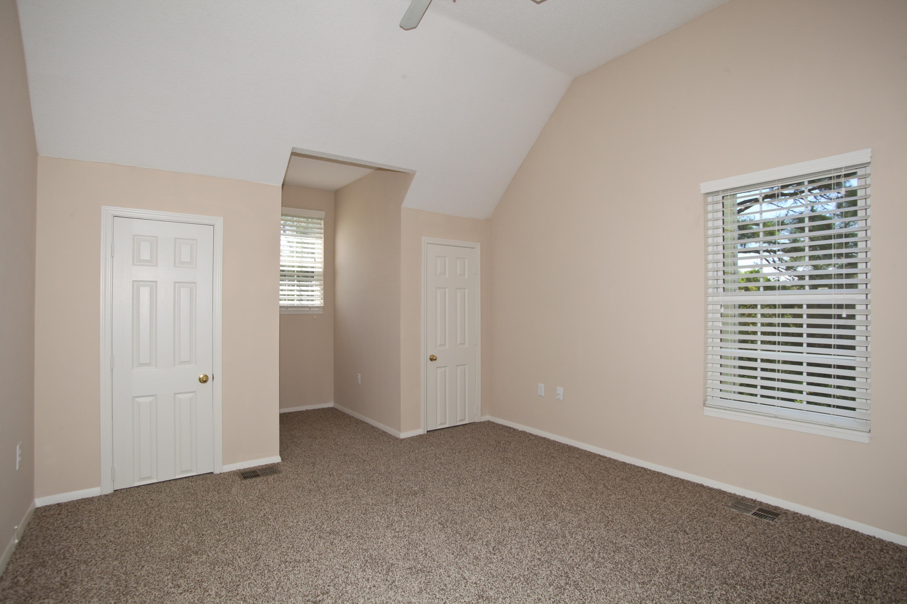 SEABREEZE VILLAS - Residential