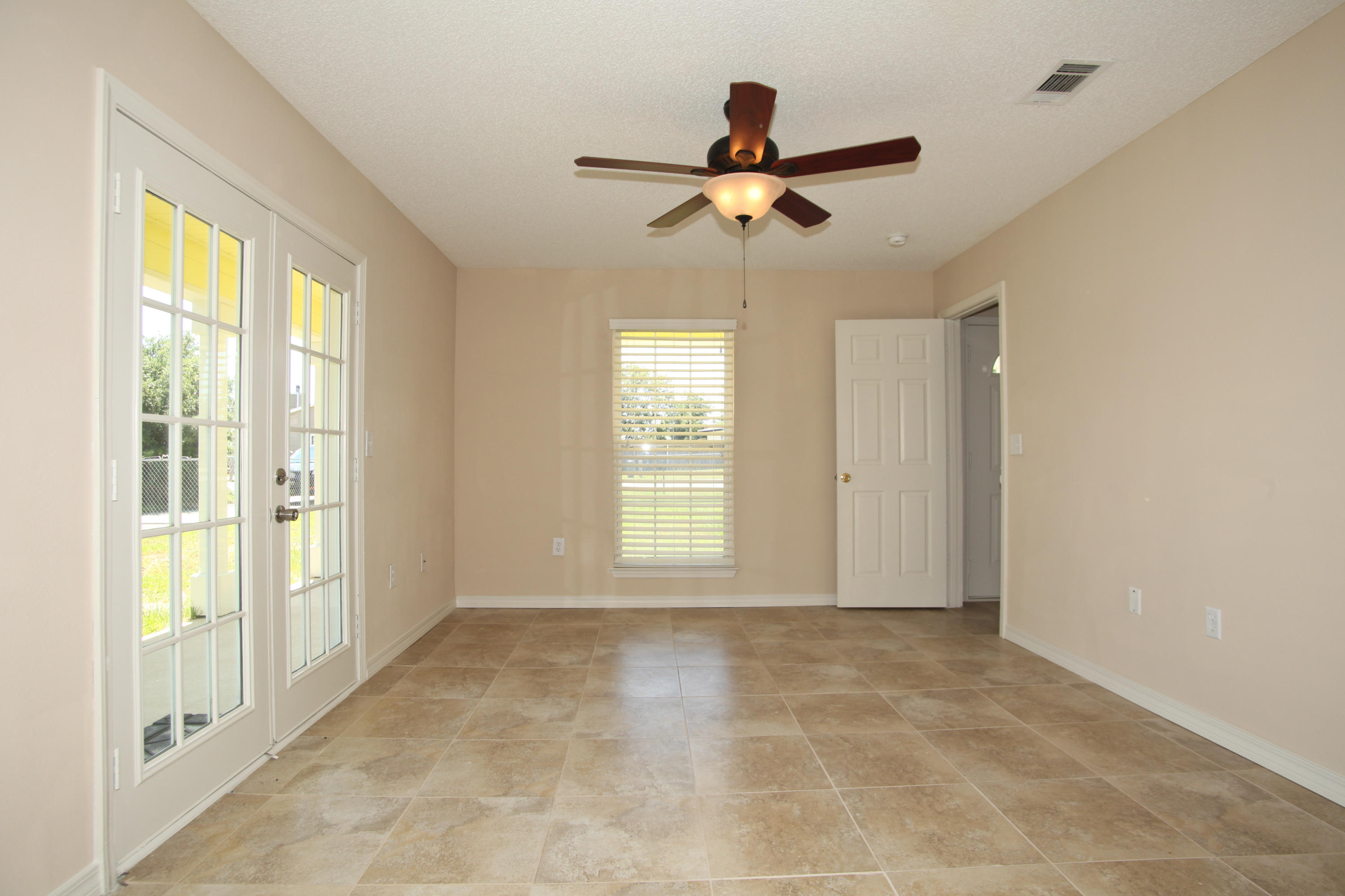 SEABREEZE VILLAS - Residential