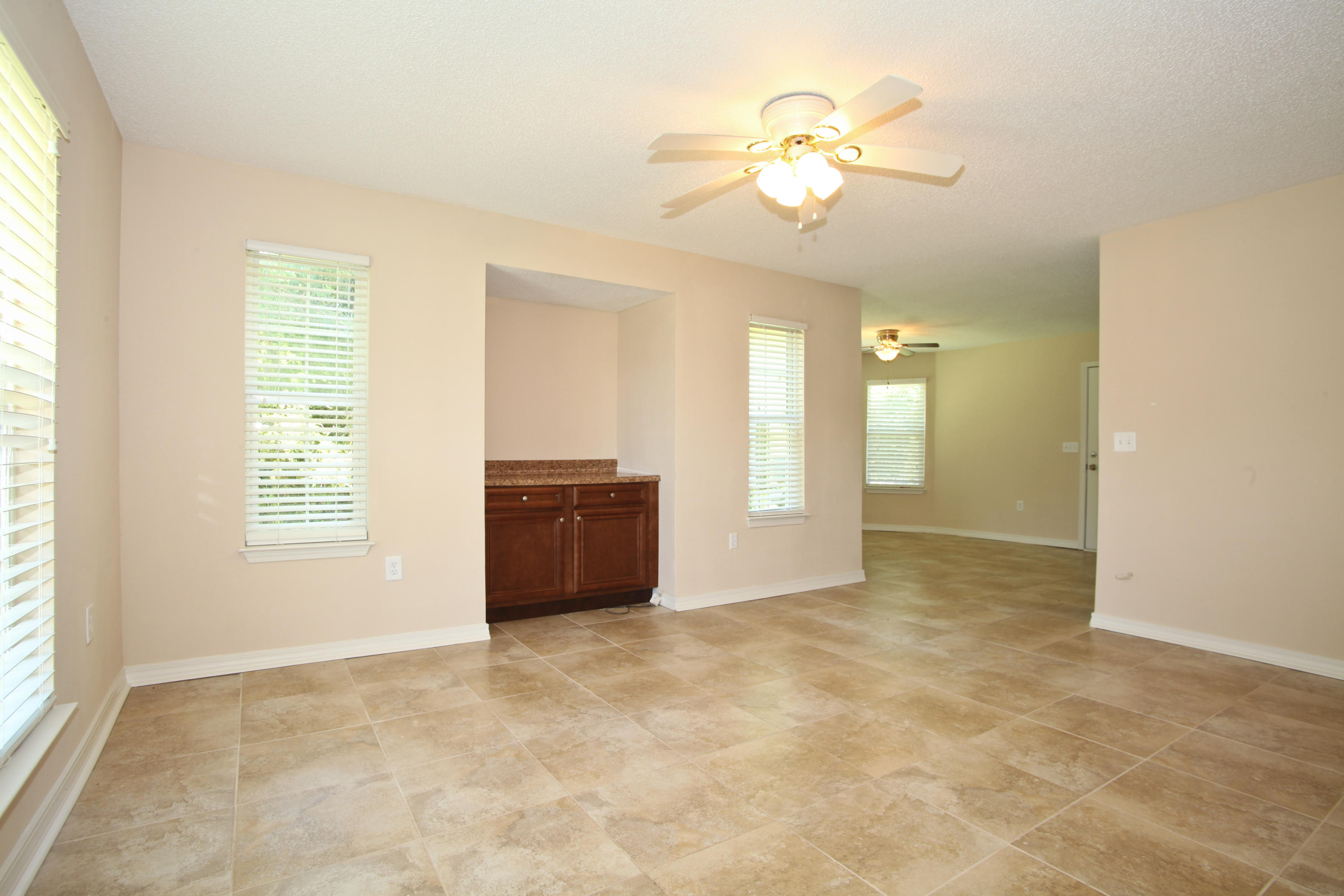 SEABREEZE VILLAS - Residential