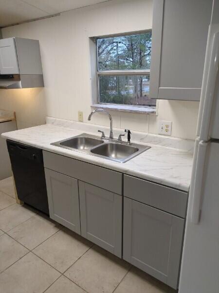 OAKWOOD HILLS UNIT 1 - Residential Lease