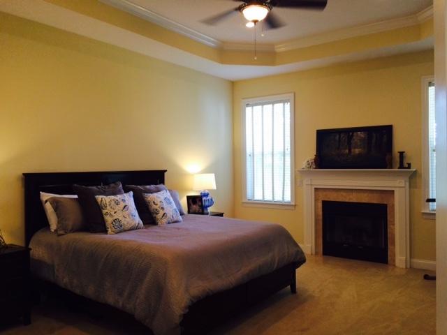 CLAIRES VINEYARD - Residential Lease