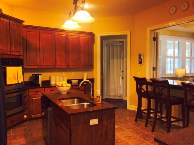 CLAIRES VINEYARD - Residential Lease