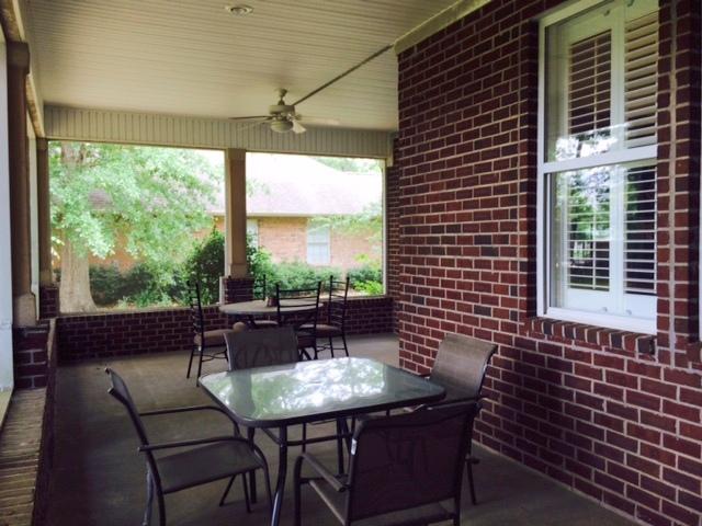 CLAIRES VINEYARD - Residential Lease