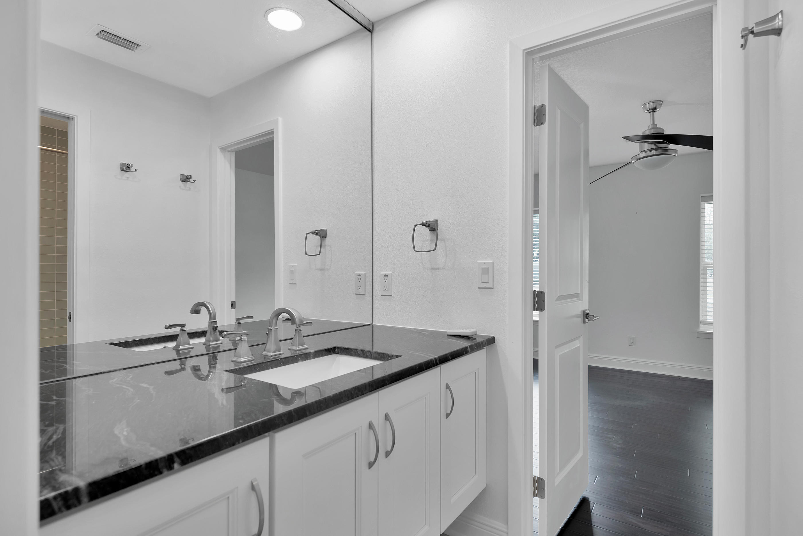 CREEKSIDE - Residential