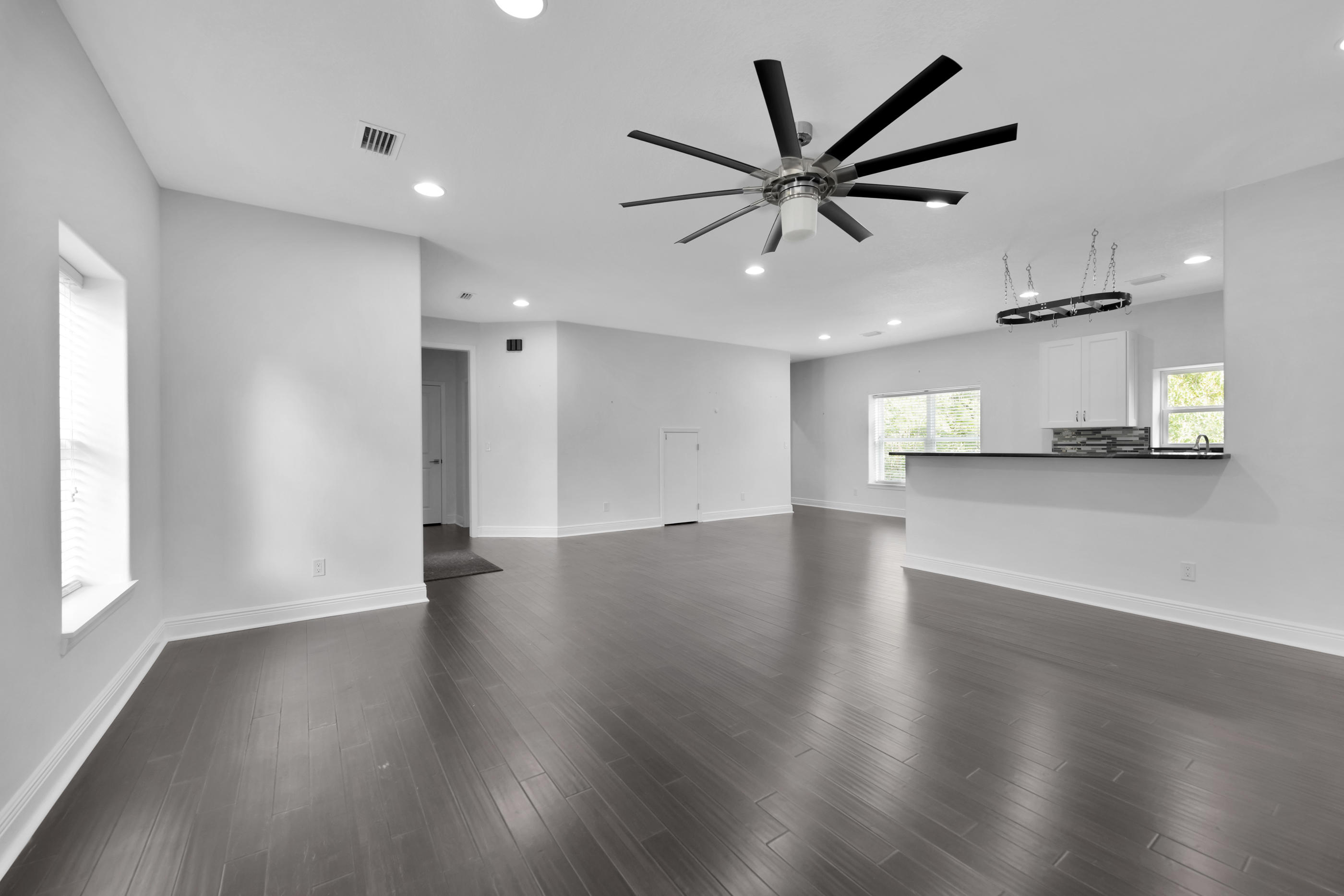 CREEKSIDE - Residential