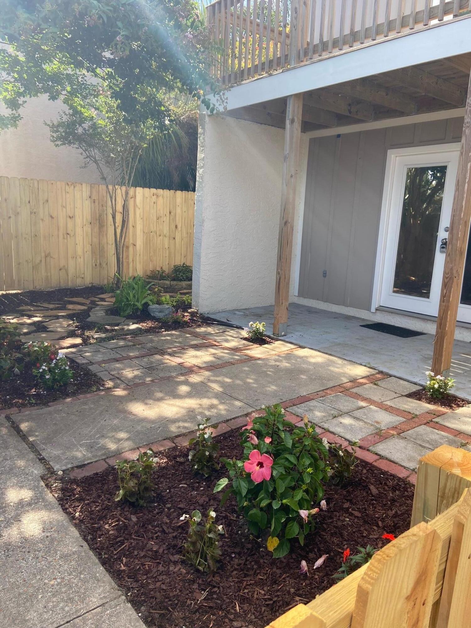 LEARYS 2ND ADDN - Residential