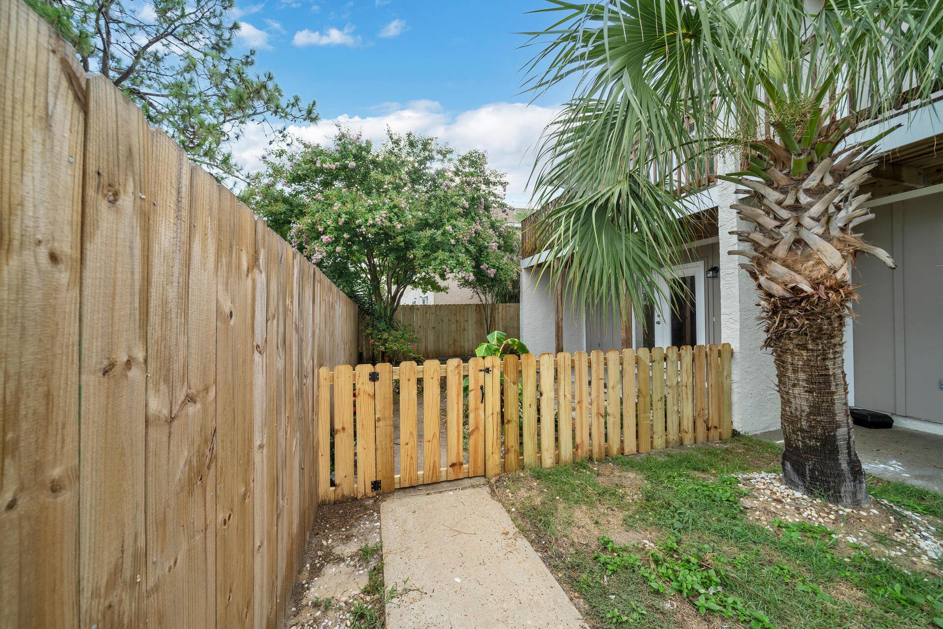 LEARYS 2ND ADDN - Residential