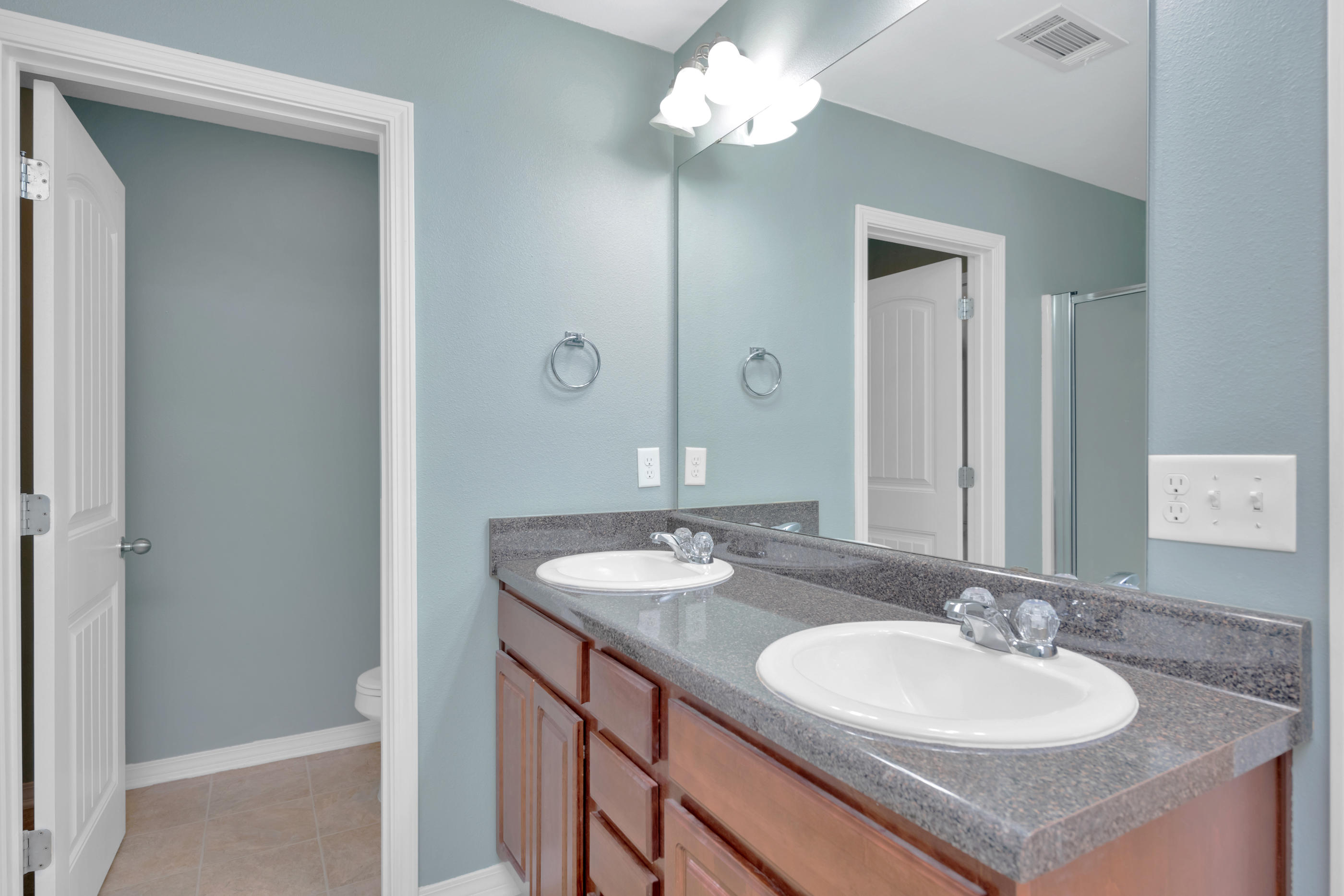 SHADOW LAKES - Residential