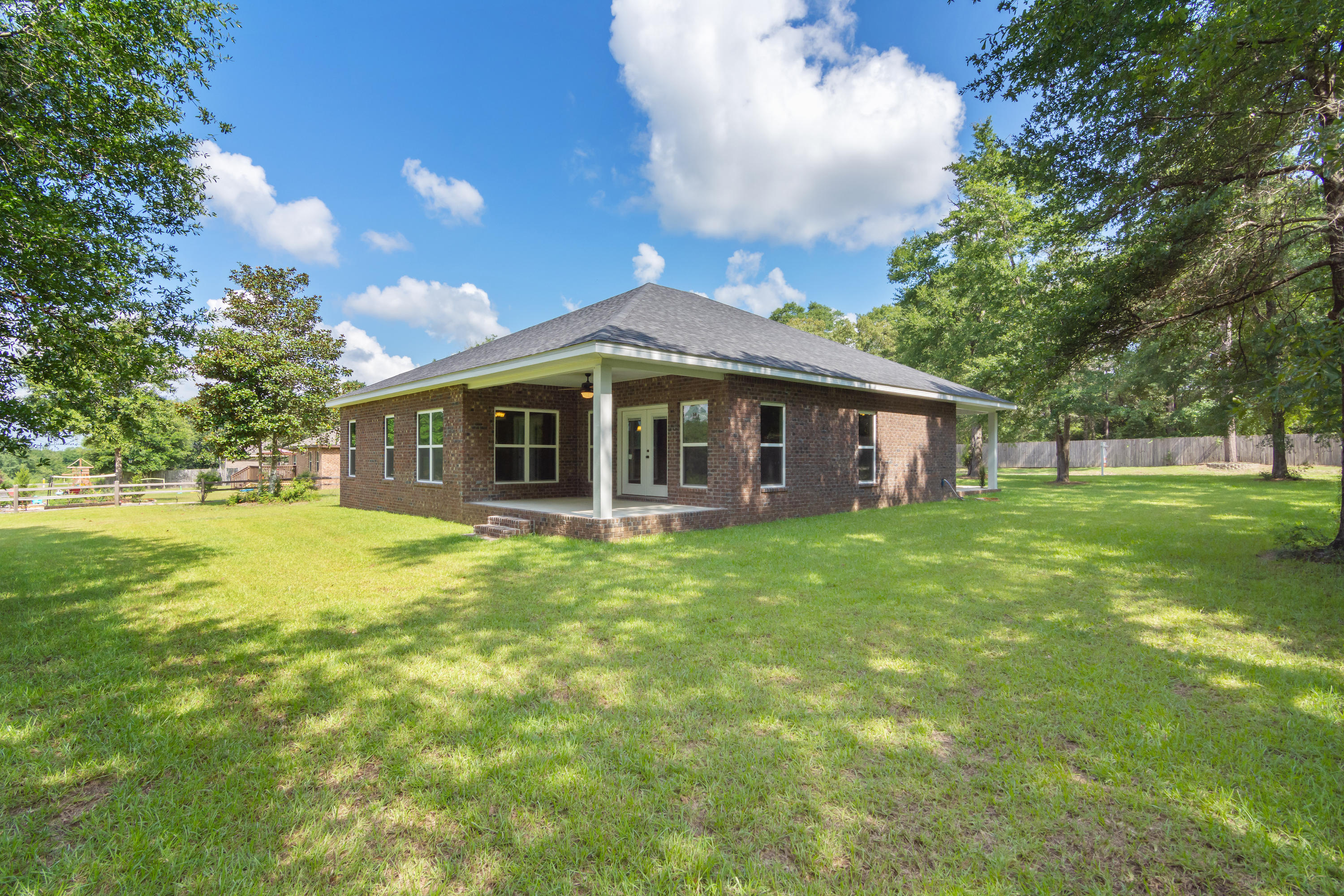 LAKE ARTHUR EST PH I - Residential