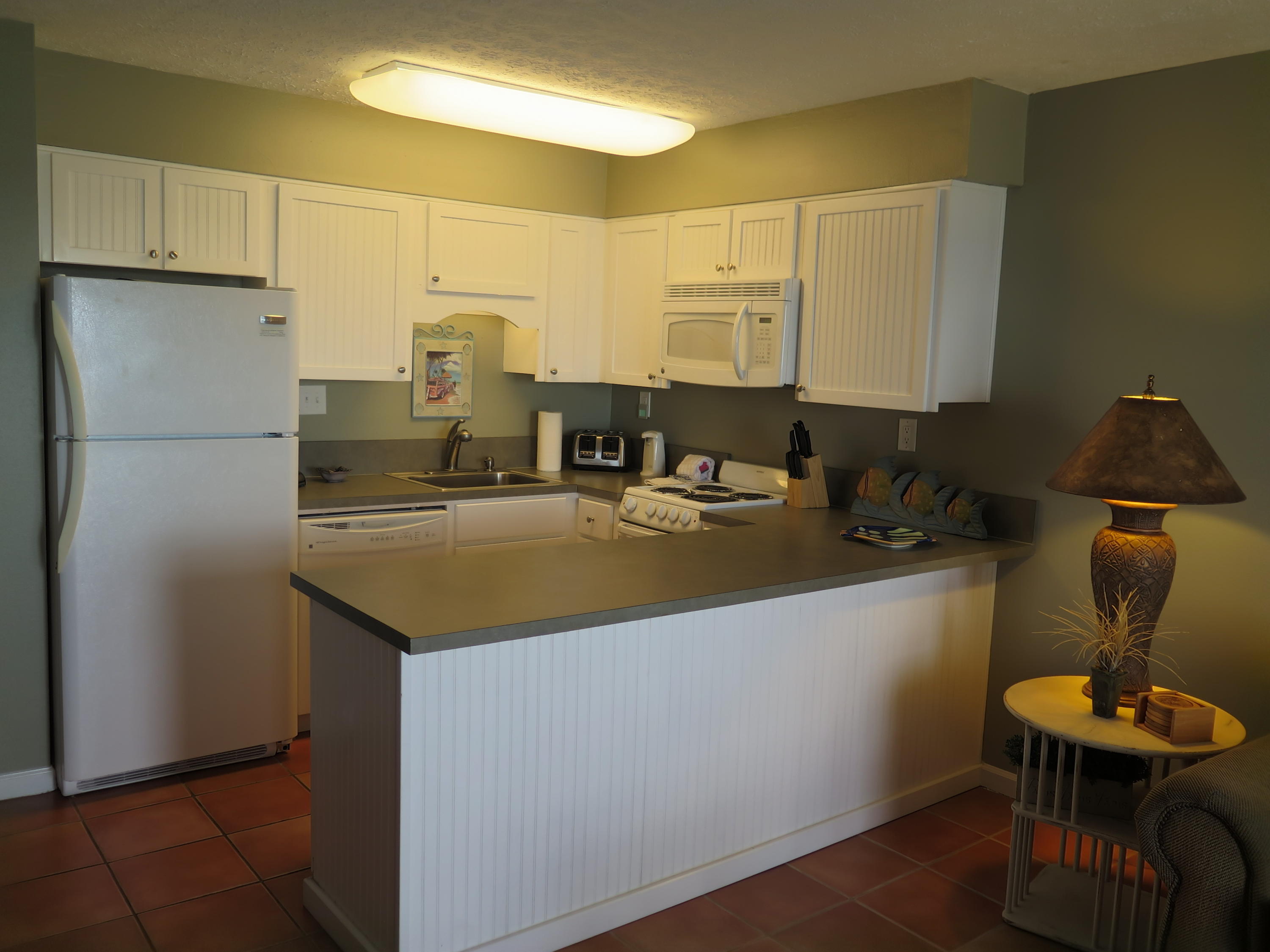 LEEWARD CONDO 2 - Residential